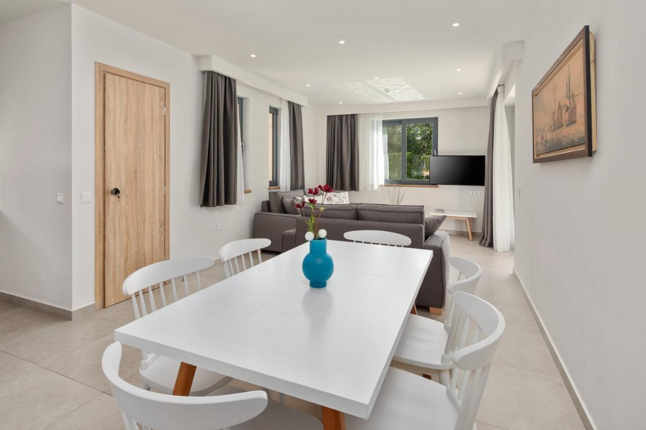 Perithia Suites Экстерьер фото
